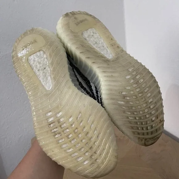 Adidas Yeezy Boost 350 V2 Zebra White Black Red Size US 7.5 UK 7 EUR 40 2/3 - Picture 4 of 4
